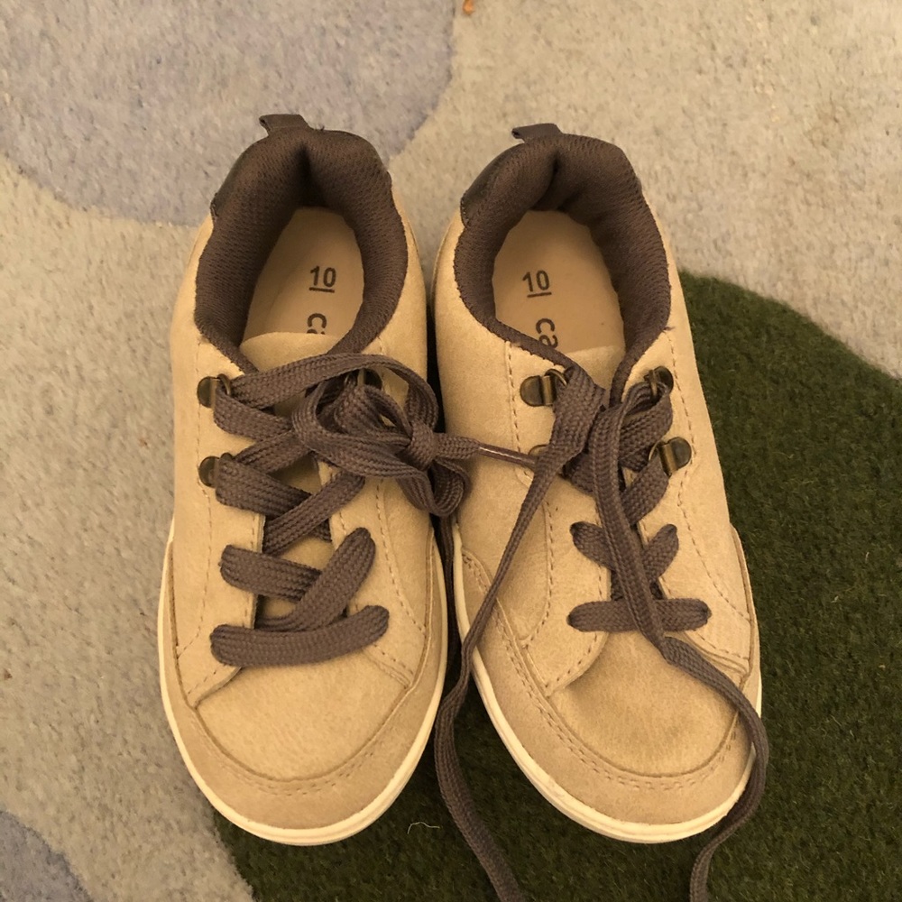 Boys tennis shoes